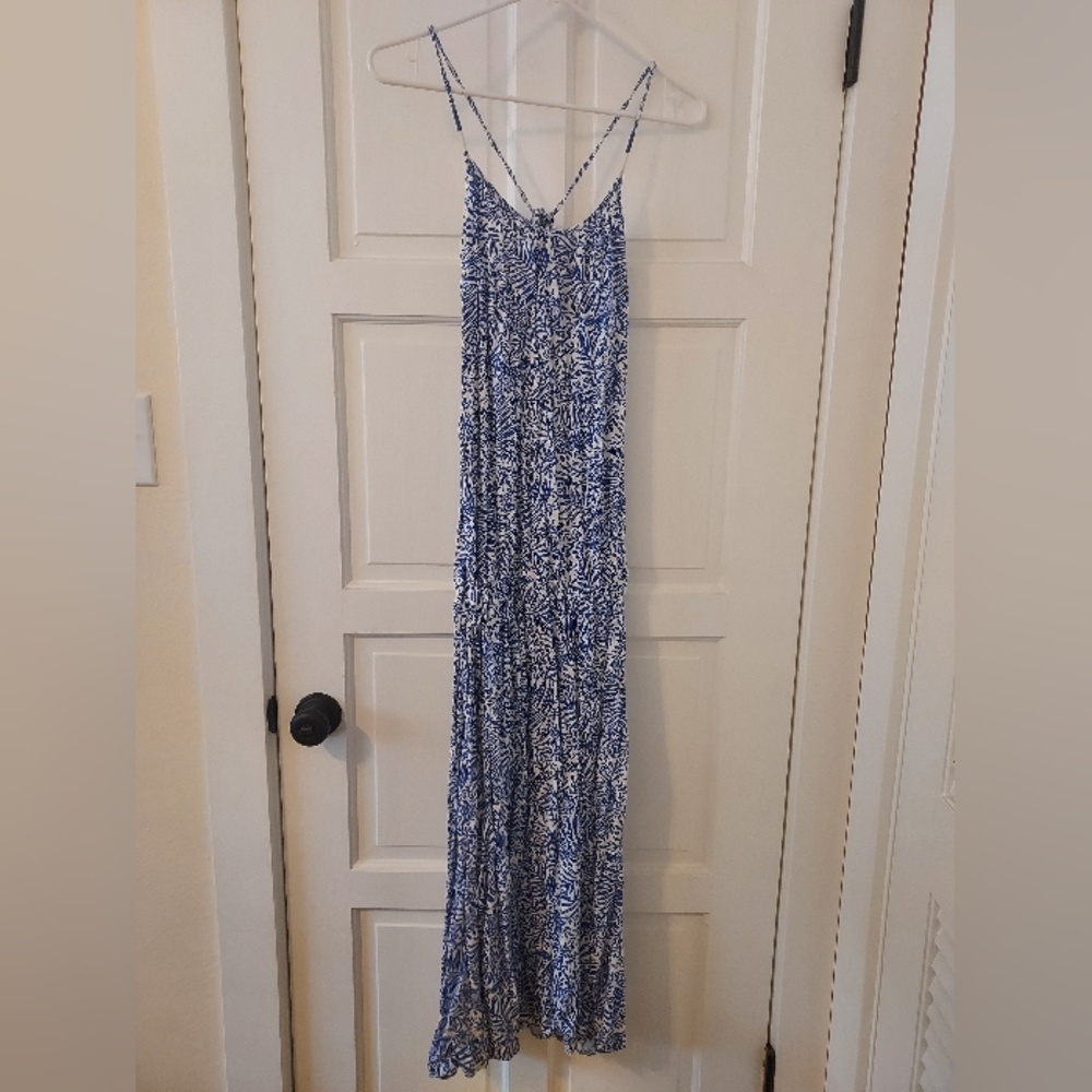Roxy Blue and White Tropical Print Maxi Dress size Small
